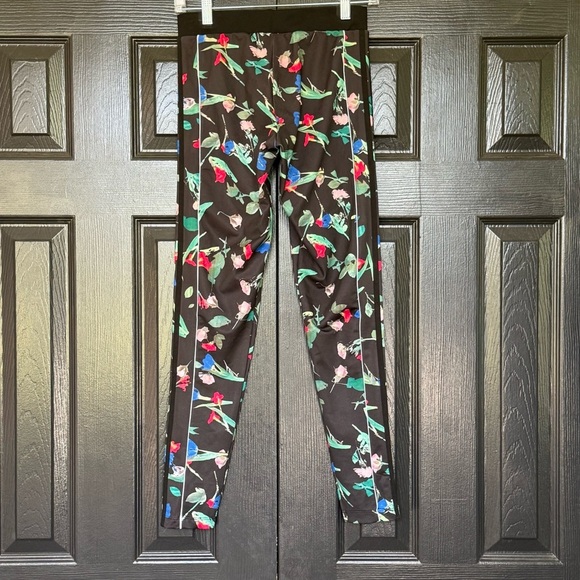 Adidas Triple Stripe Floral Leggings Small - Picture 7 of 12